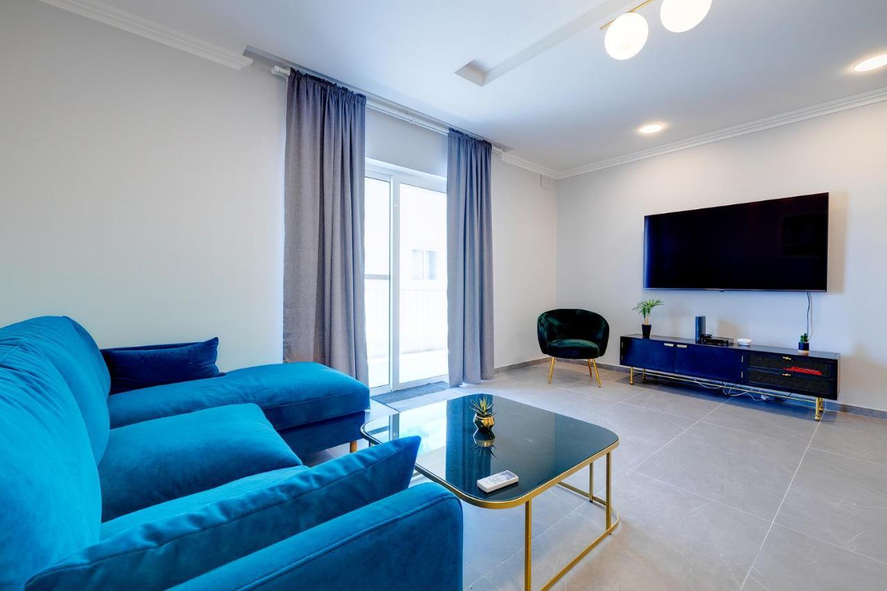 Art Deco Luxury Apartment, Central Location Слима Экстерьер фото